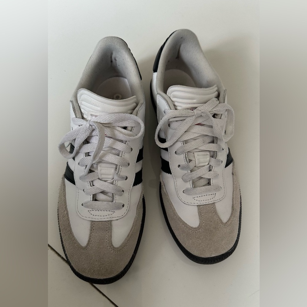 Adidas Samba size 38.5 for women men’s 37.5 color white